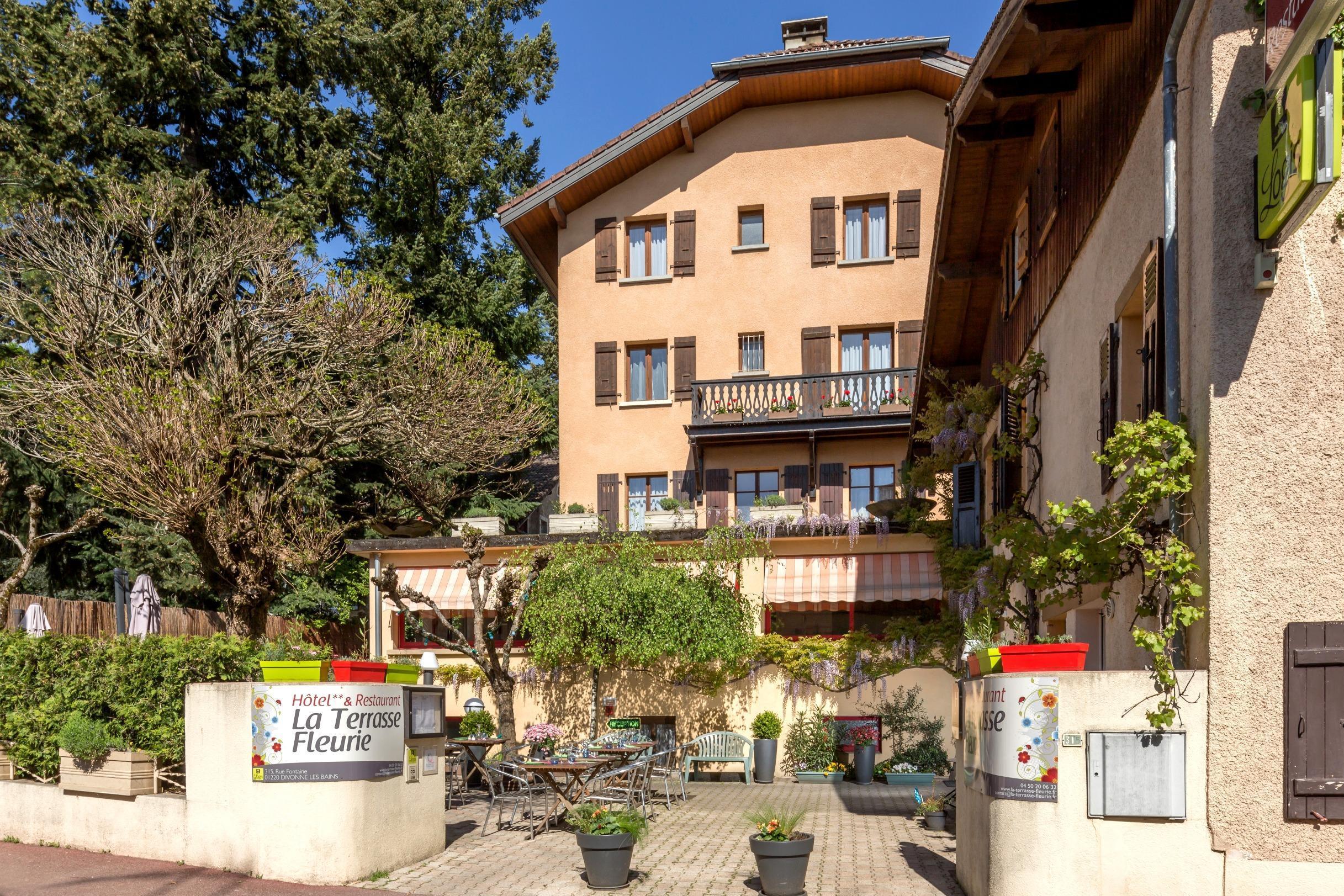 La Terrasse Fleurie, Logis, Hotel Et Restaurant Divonne-les-Bains Exterior photo